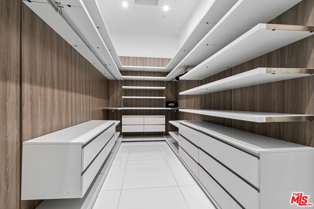 Interior, Recessed Lighting, Walk-in Closets, Wooden Walls