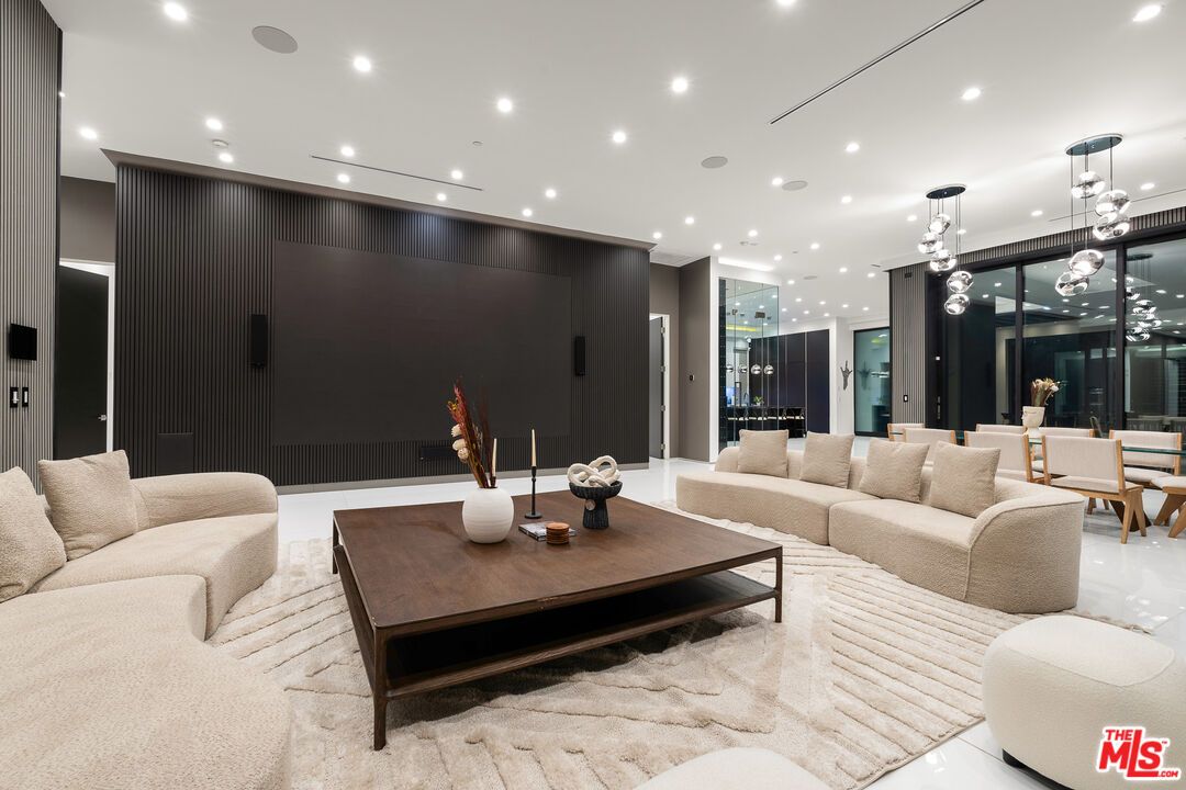 Dining room, Interior, Living room, Pendant Lights, Recessed Lighting