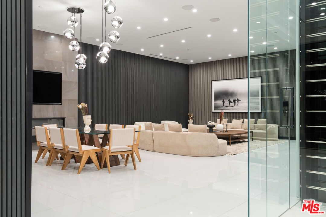 Dining room, Interior, Living room, Pendant Lights, Recessed Lighting