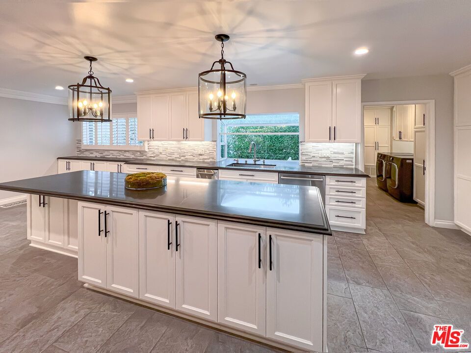 Interior, Kitchen, Pendant Lights, Recessed Lighting