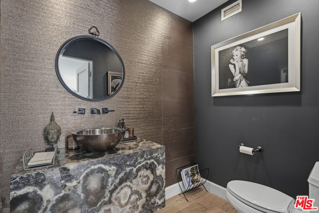 Bathroom, Interior, Recessed Lighting, Wood Texture Flooring