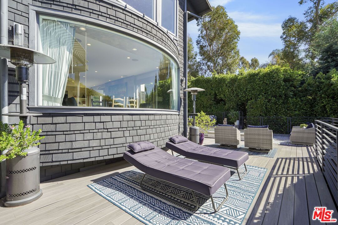 Exterior, Wood Texture Flooring