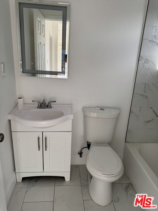 Bathroom, Interior, Marble, Marble Walls