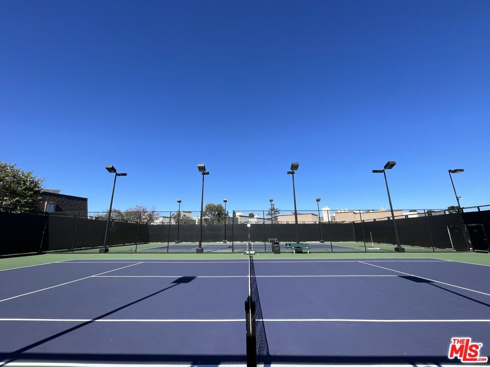 Exterior, Tennis Courts