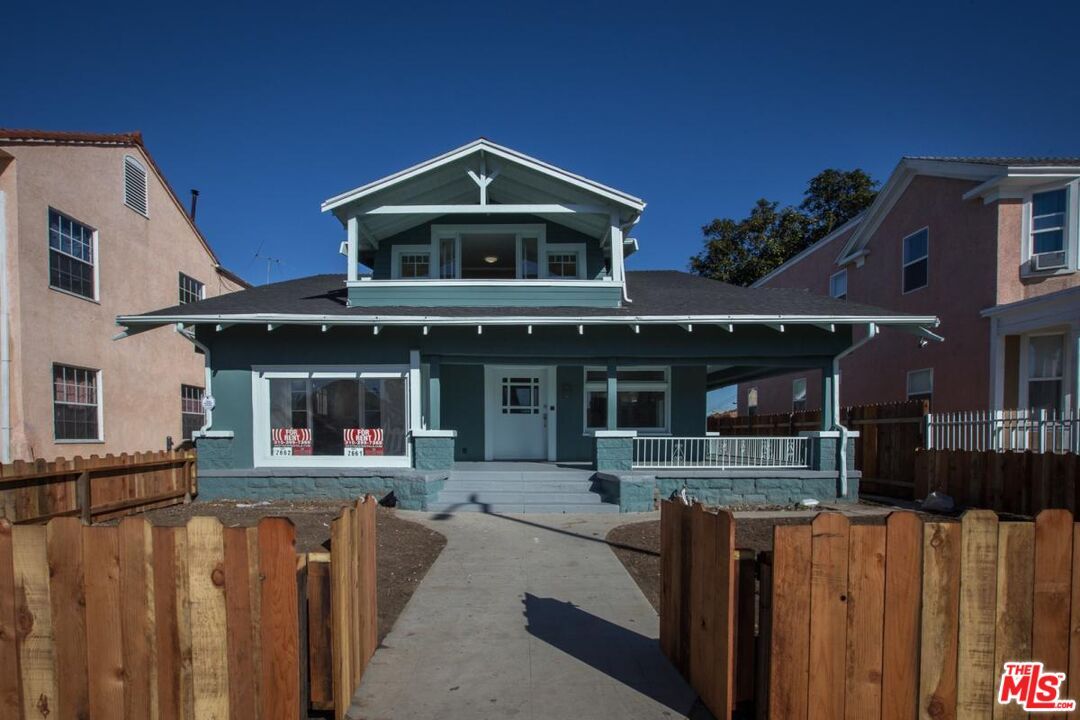 Exterior, Facade, American Craftsman