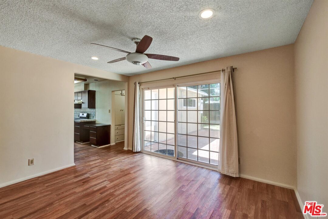 Empty room, Interior, Kitchen, Recessed Lighting, Wood Texture Flooring