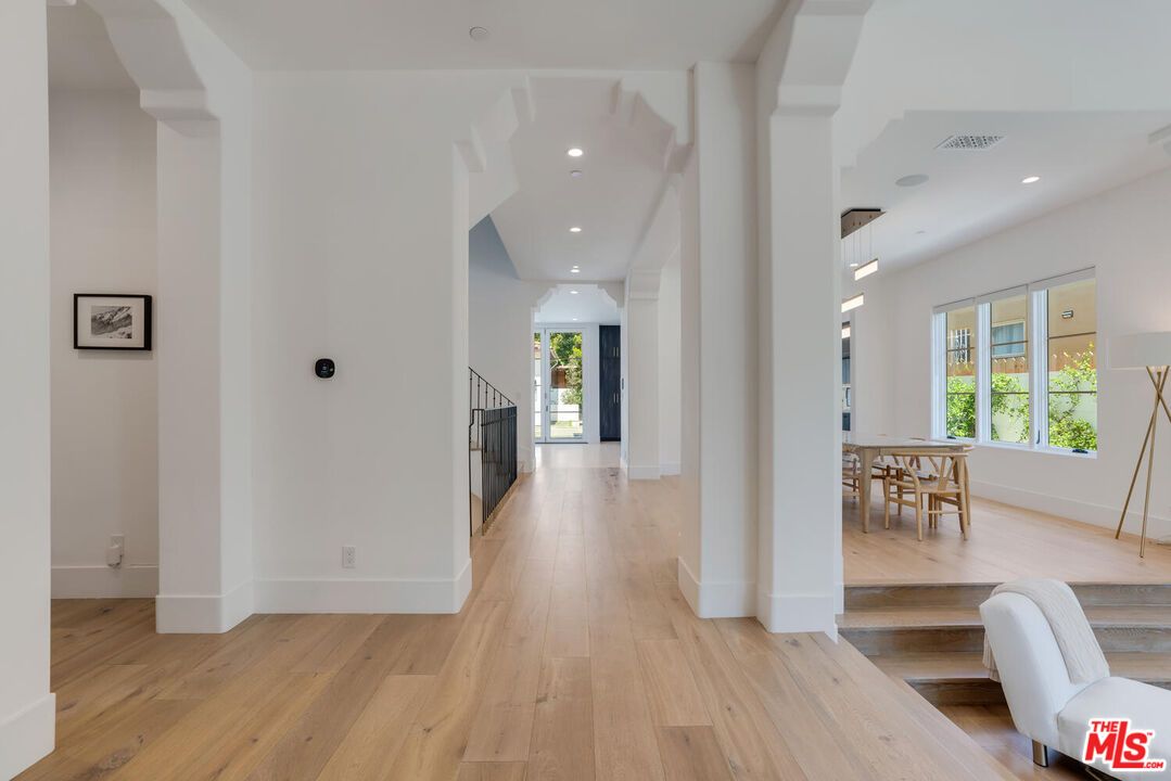 Dining room, Interior, Pendant Lights, Recessed Lighting, Wood Texture Flooring
