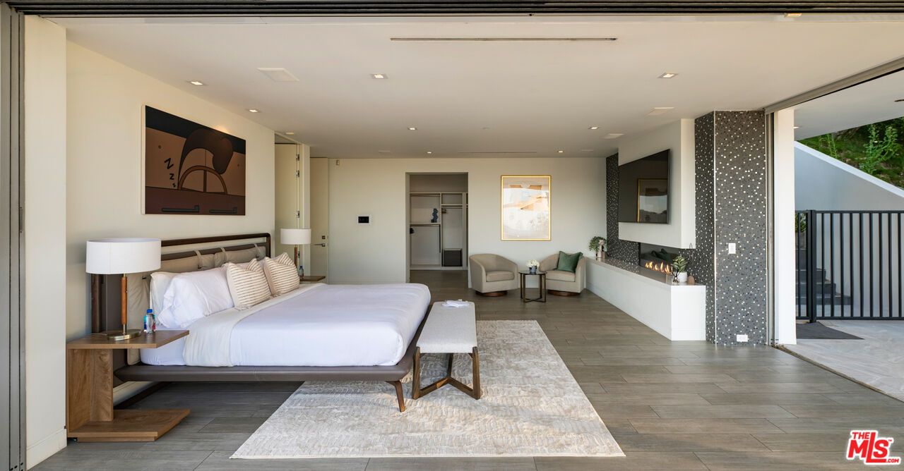 Bedroom, Fireplace, Interior, Recessed Lighting, Wood Texture Flooring