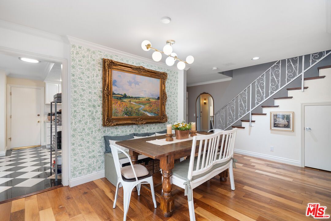 Dining room, Interior, Recessed Lighting, Wood Texture Flooring