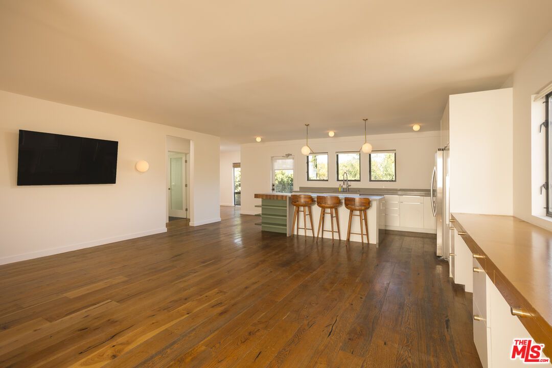 Interior, Kitchen, Pendant Lights, Wood Texture Flooring