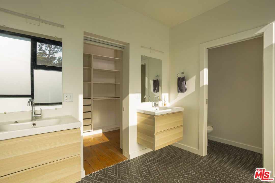 Bathroom, Dual Sink Vanities, Interior, Wood Texture Flooring