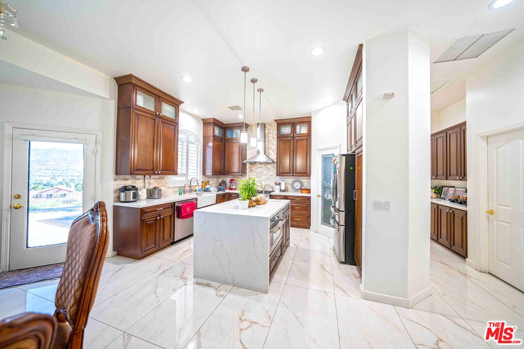 Interior, Kitchen, Marble, Pendant Lights, Recessed Lighting, Stainless Steel Appliances