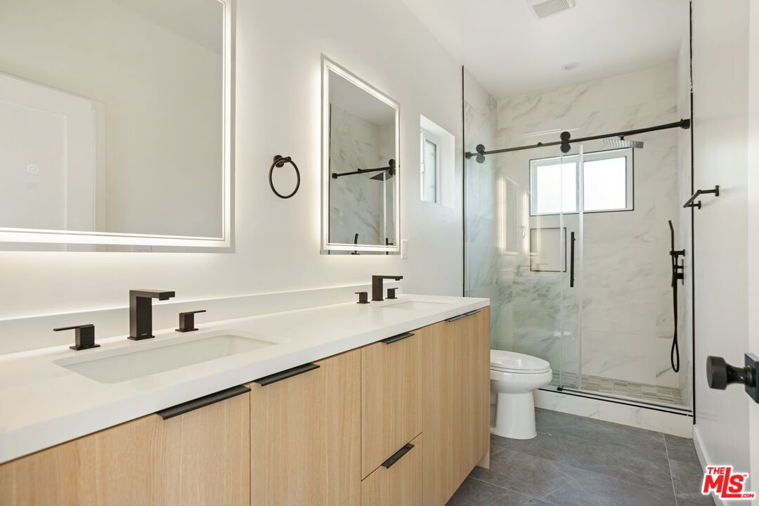Bathroom, Dual Sink Vanities, Glass Shower, Interior, Marble Walls