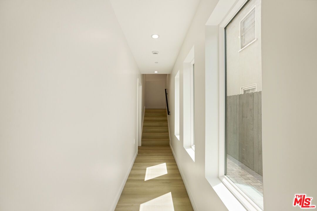 Interior, Recessed Lighting