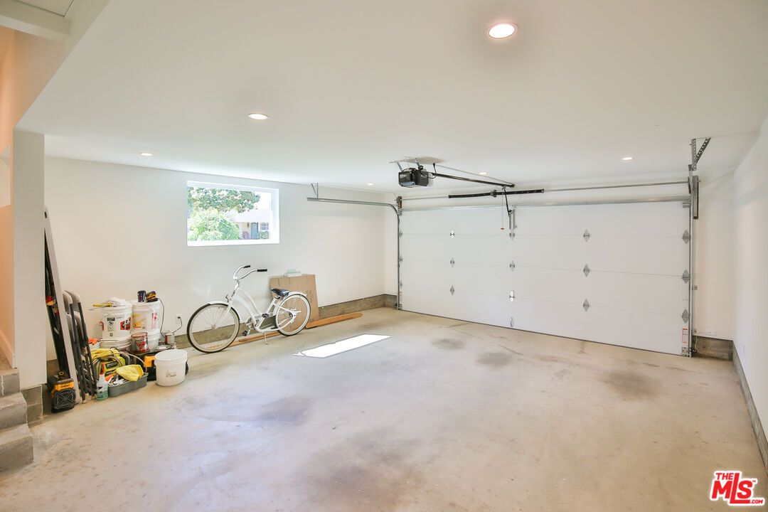 Garage, Interior, Recessed Lighting