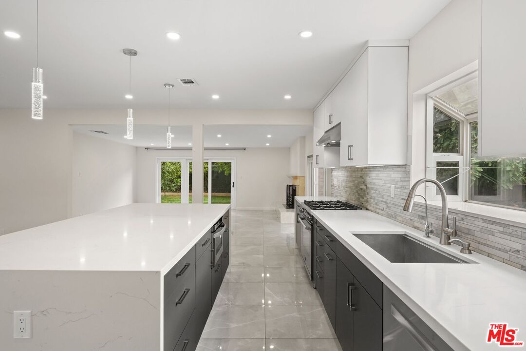 Interior, Kitchen, Pendant Lights, Recessed Lighting
