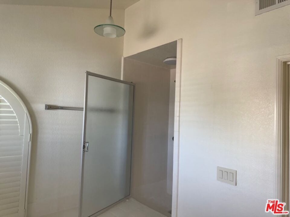 Bathroom, Interior, Pendant Lights