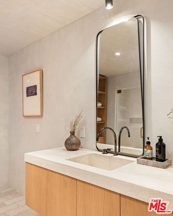 Bathroom, Interior, Recessed Lighting, Wood Texture Flooring