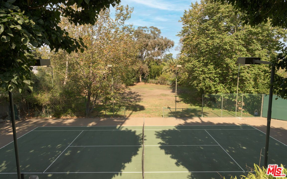 Exterior, Tennis Courts