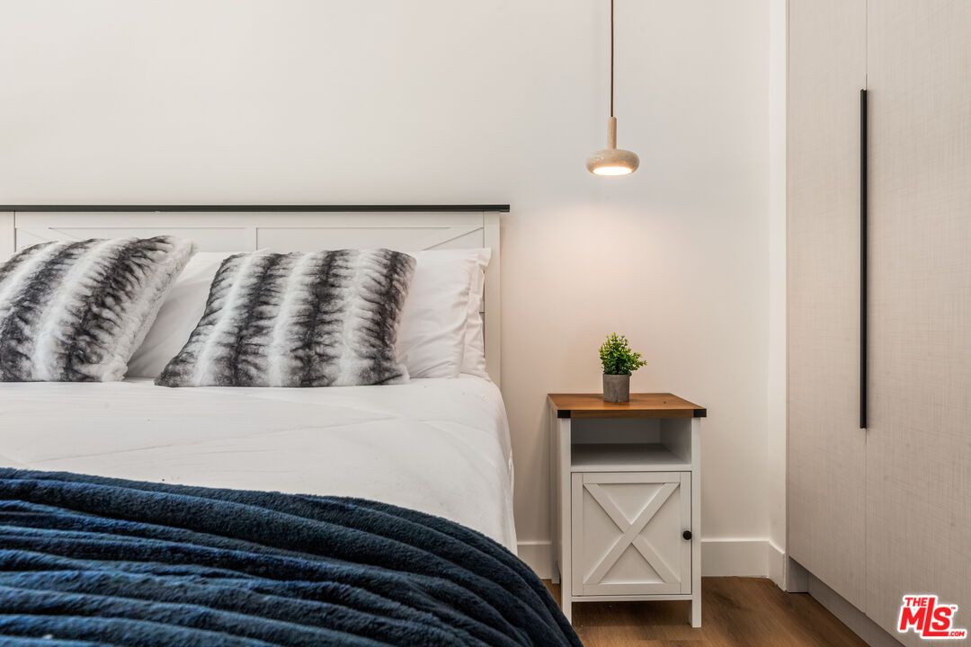 Bedroom, Interior, Pendant Lights, Wood Texture Flooring