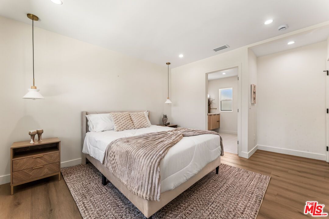 Bedroom, Interior, Pendant Lights, Recessed Lighting, Wood Texture Flooring
