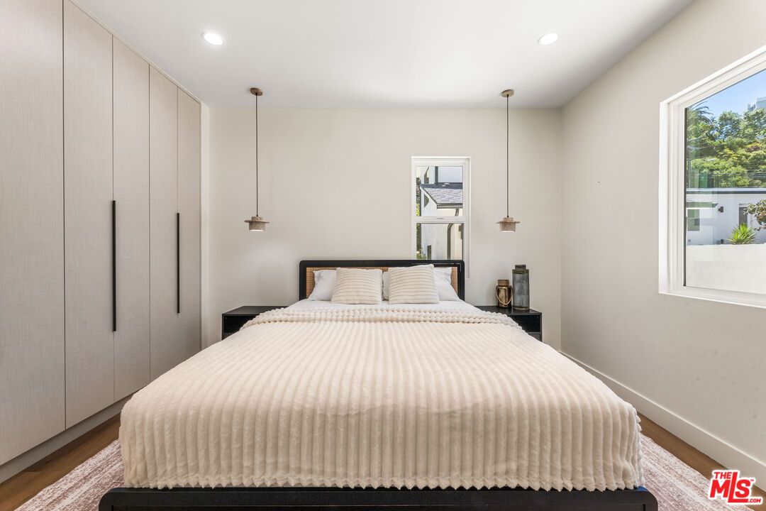 Bedroom, Interior, Pendant Lights, Recessed Lighting