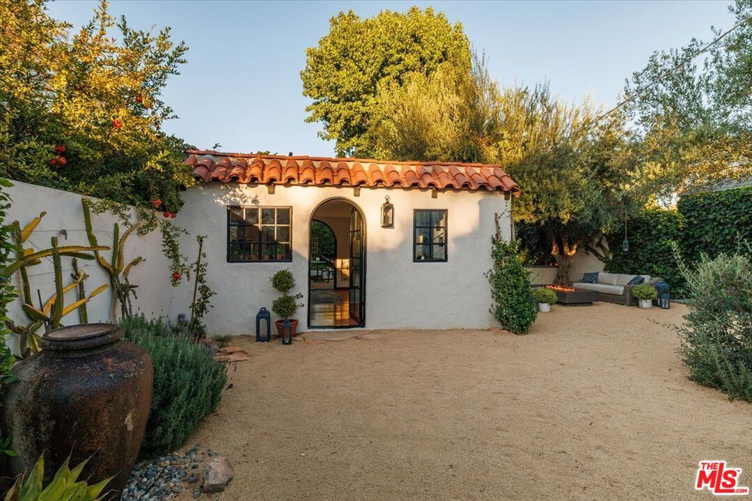 DE Listing image placeholder