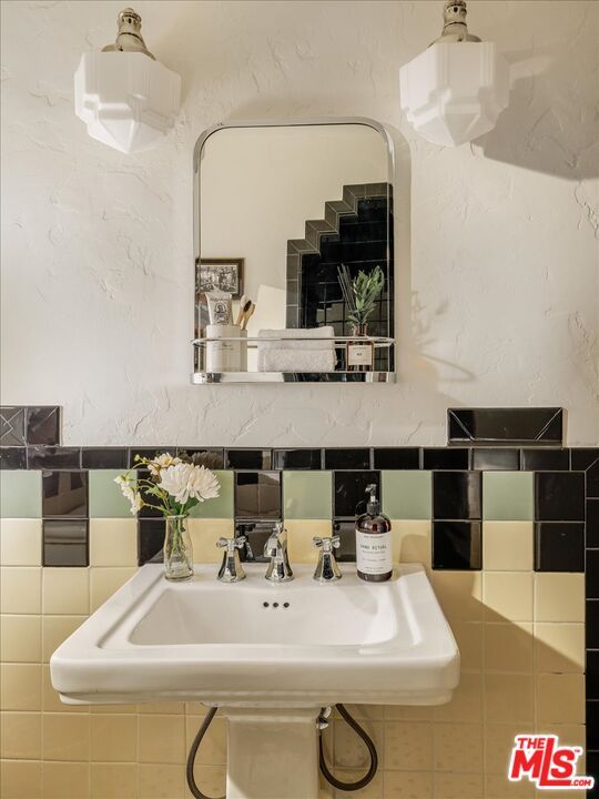 DE Listing image placeholder