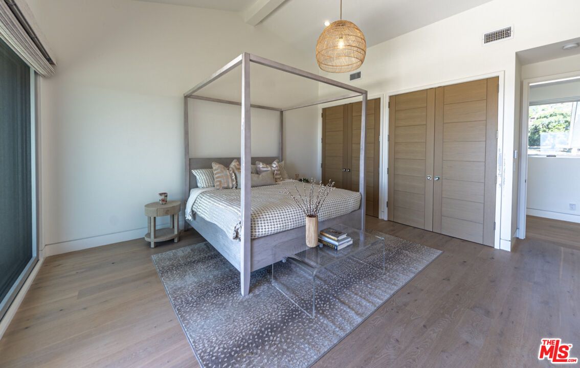 Bedroom, Interior, Pendant Lights, Wood Texture Flooring