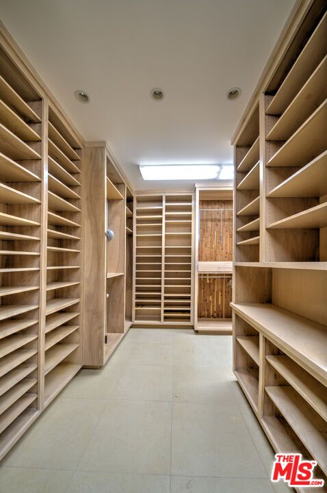 Interior, Recessed Lighting, Walk-in Closets
