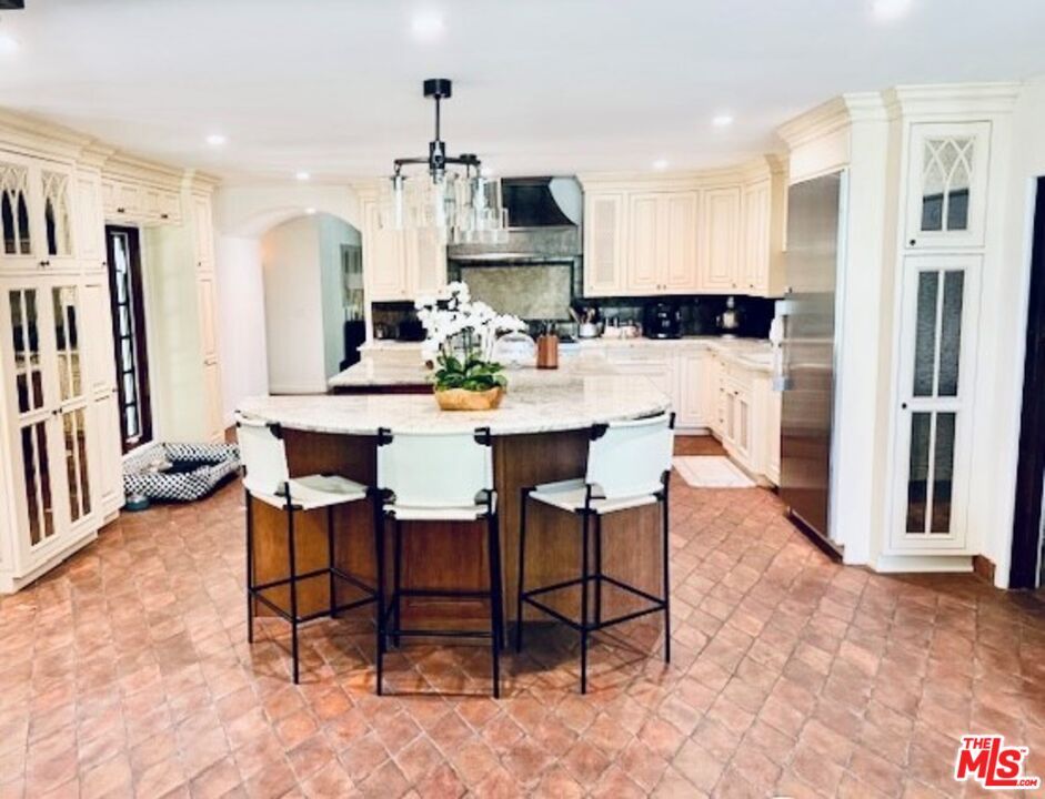 Chandelier, Interior, Kitchen, Pendant Lights, Recessed Lighting, Stainless Steel Appliances