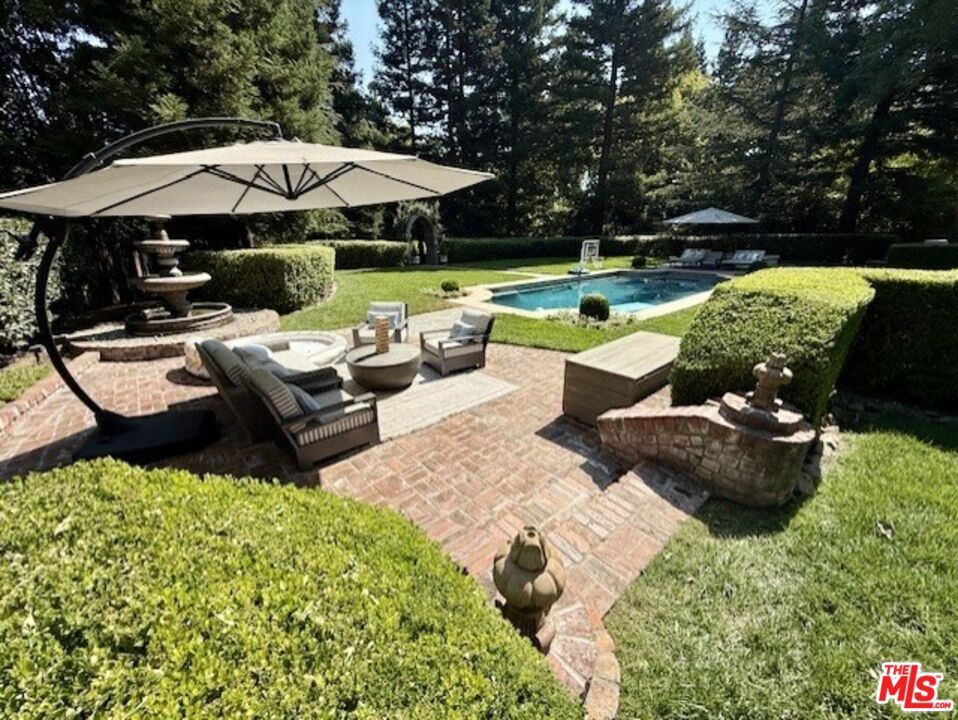 Backyard, Exterior, Pool