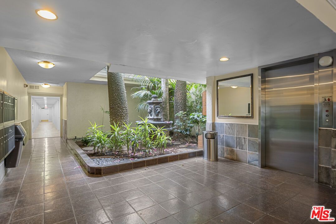 Elevator, Interior, Recessed Lighting