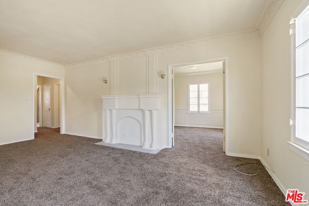 Empty room, Fireplace, Interior