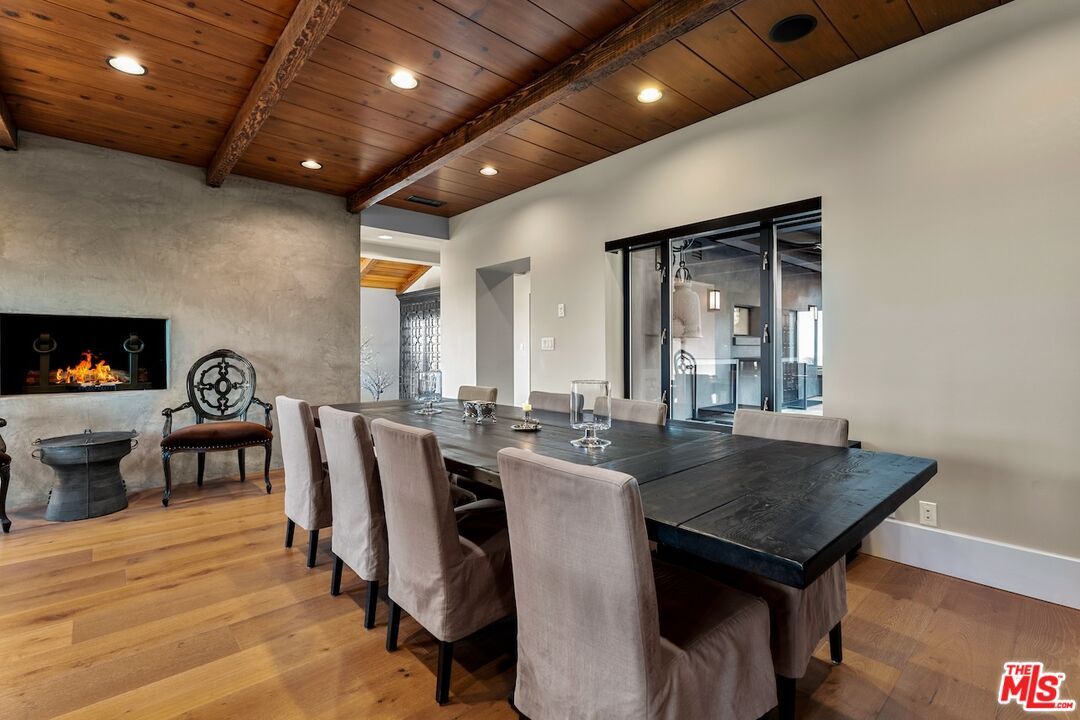 Dining room, Fireplace, Interior, Recessed Lighting, Wooden Beams, Wooden Ceilings, Wood Texture Flooring