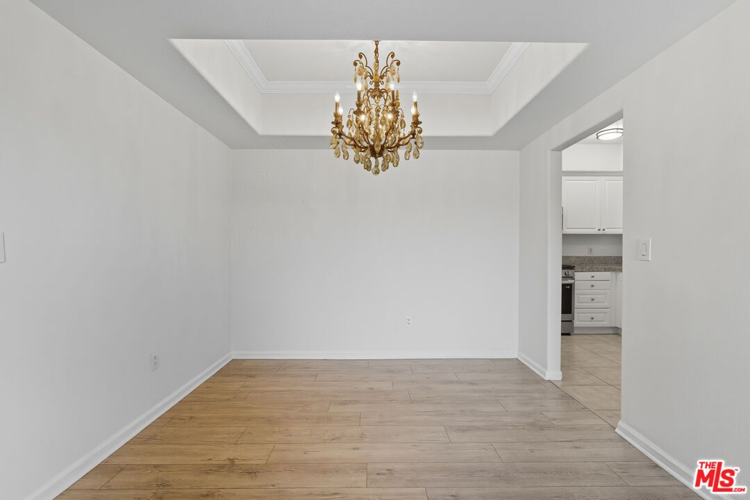 Chandelier, Empty room, Interior, Wood Texture Flooring