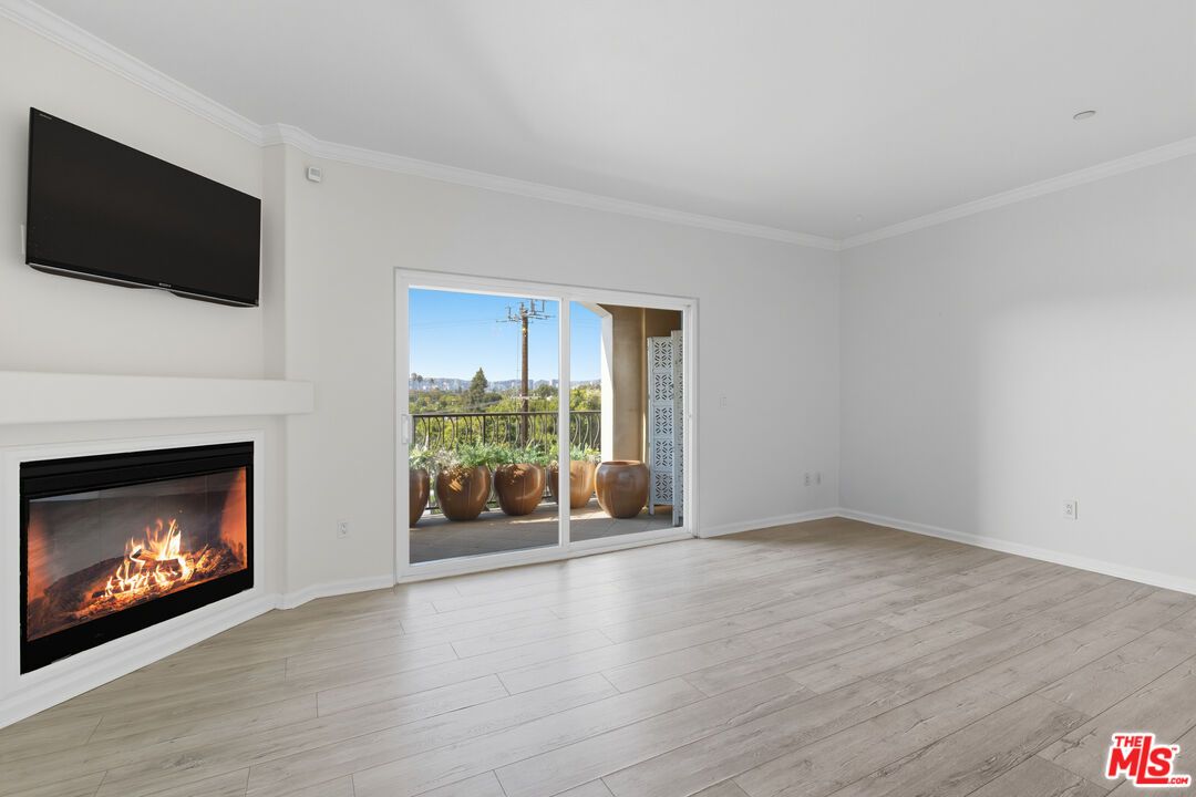 Empty room, Fireplace, Interior, Wood Texture Flooring