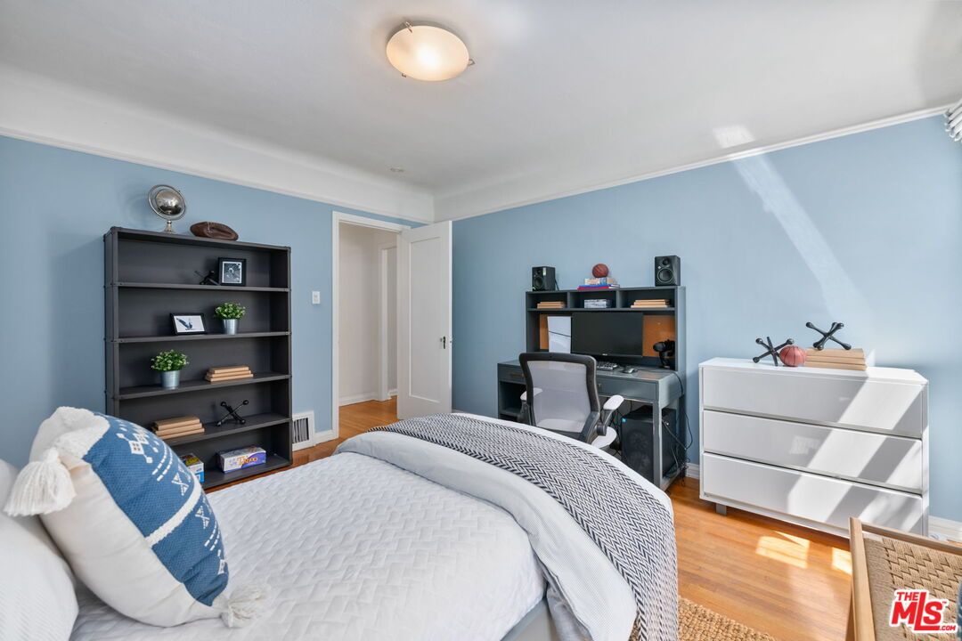 Bedroom, Home Office, Interior, Wood Texture Flooring