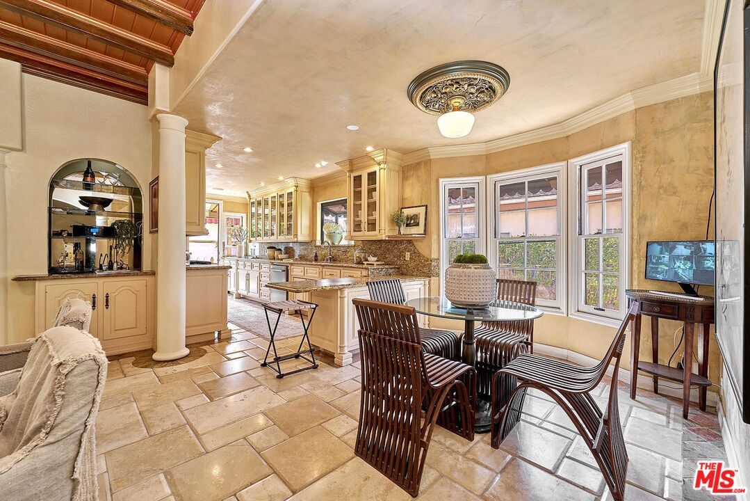 Dining room, Interior, Kitchen, Recessed Lighting, Wooden Beams
