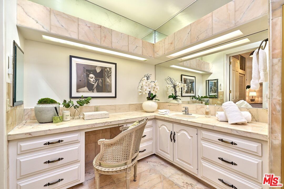 Bathroom, Interior, Marble Walls