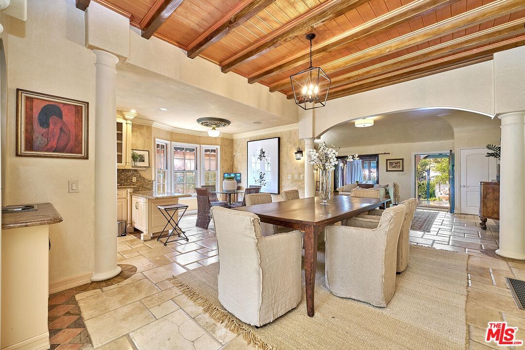 Dining room, Interior, Pendant Lights, Wooden Beams, Wooden Ceilings