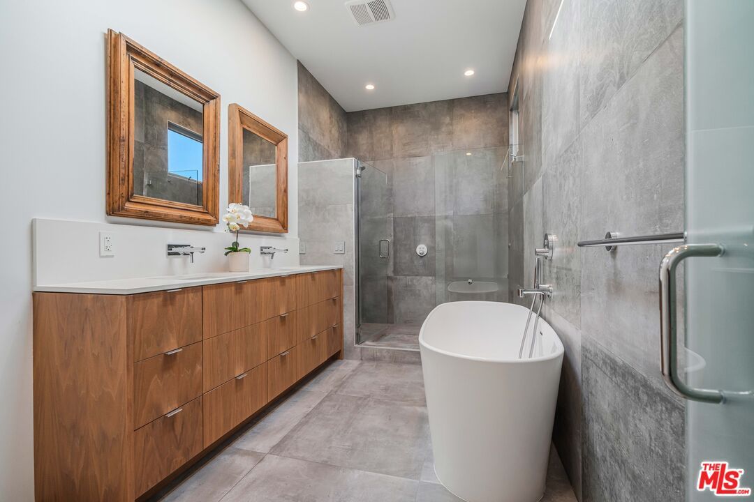 Bathroom, Dual Sink Vanities, Free Standing Baths, Glass Shower, Interior, Recessed Lighting