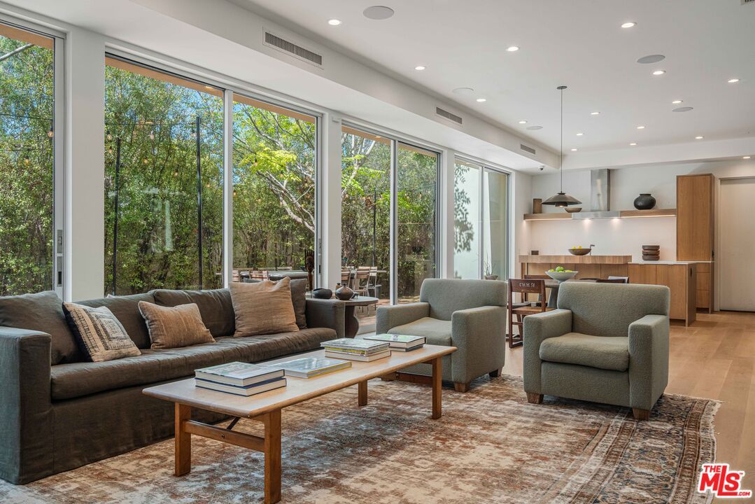 Interior, Living room, Pendant Lights, Recessed Lighting, Wood Texture Flooring