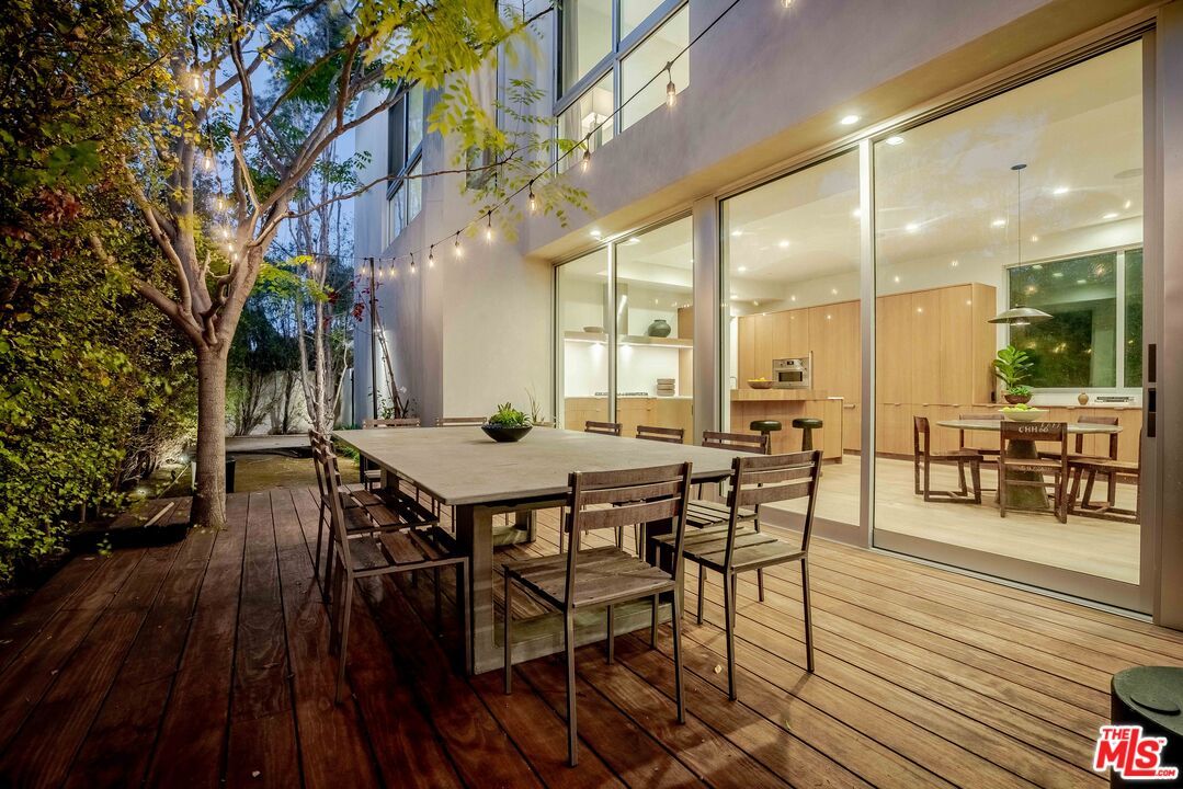 Exterior, Wood Texture Flooring