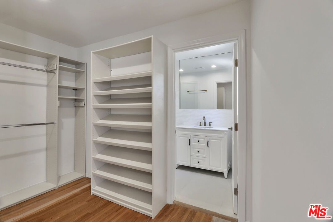 Bathroom, Interior, Recessed Lighting, Walk-in Closets, Wood Texture Flooring
