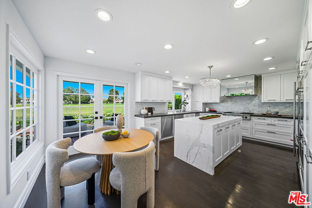 Chandelier, Dining room, Interior, Kitchen, Marble Walls, Recessed Lighting, Wood Texture Flooring