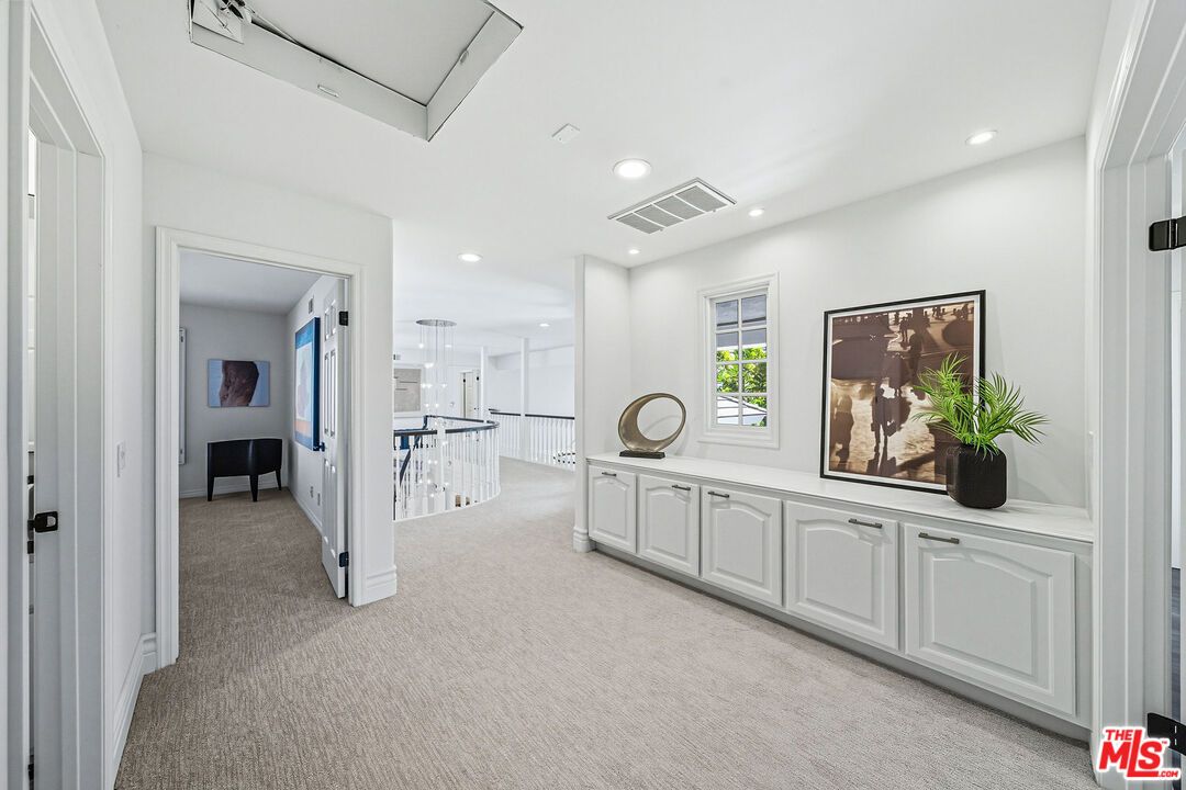 Interior, Recessed Lighting