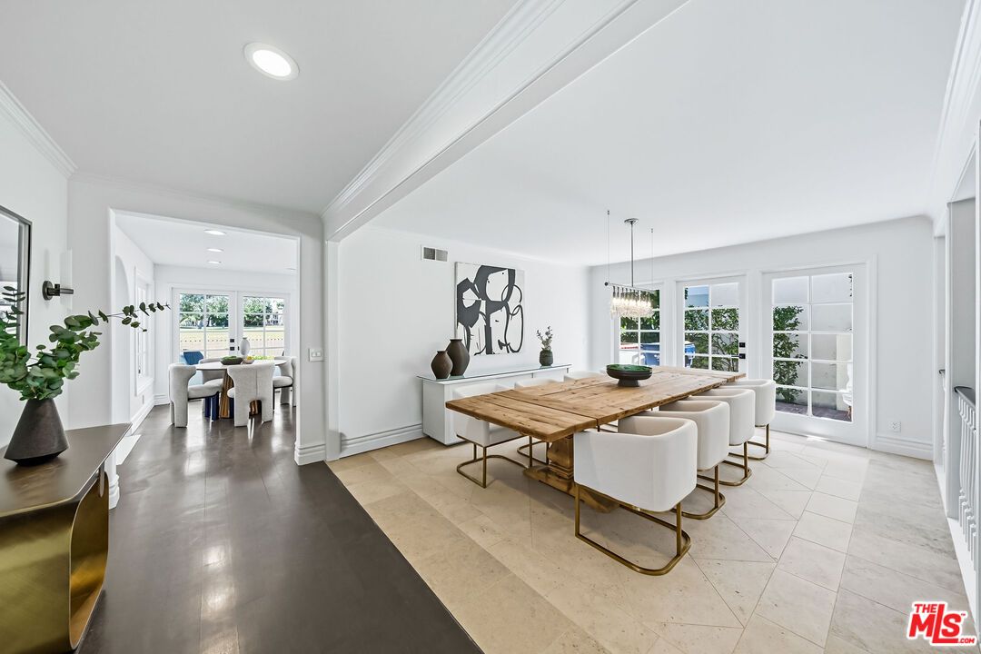 Chandelier, Dining room, Interior, Recessed Lighting