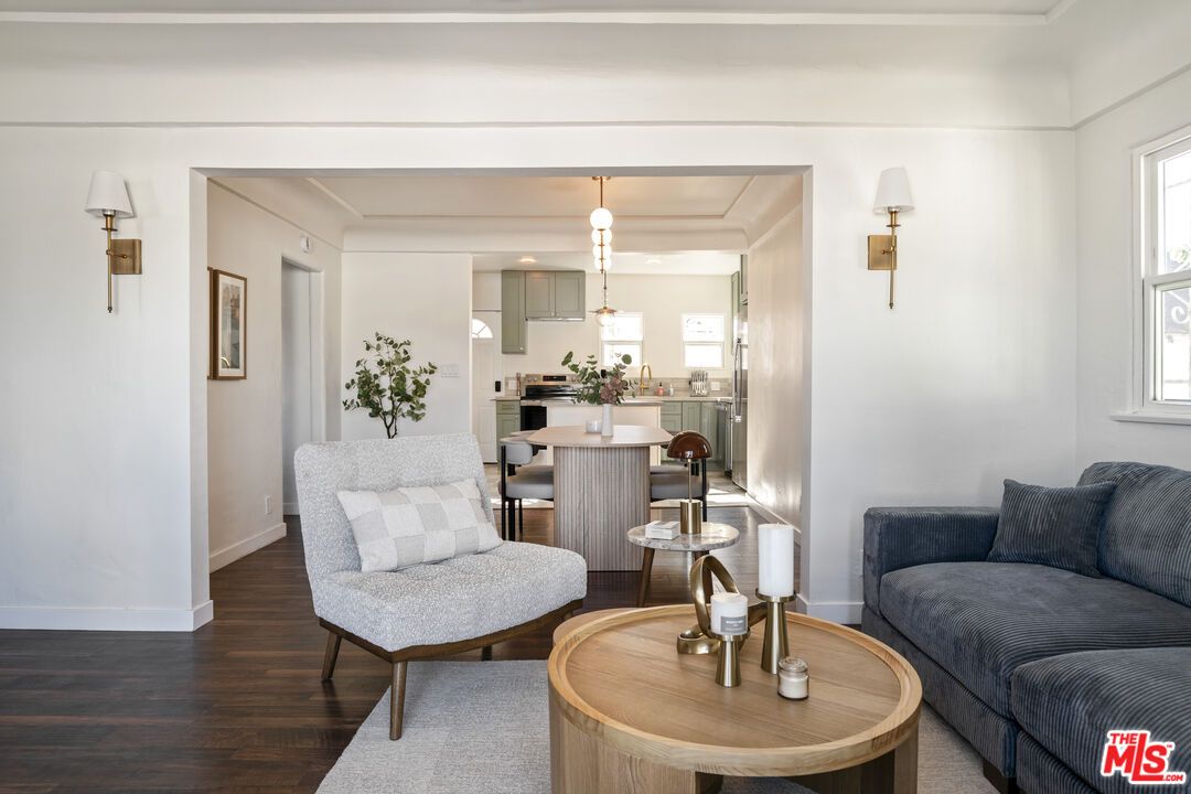 Dining room, Interior, Kitchen, Pendant Lights, Wood Texture Flooring