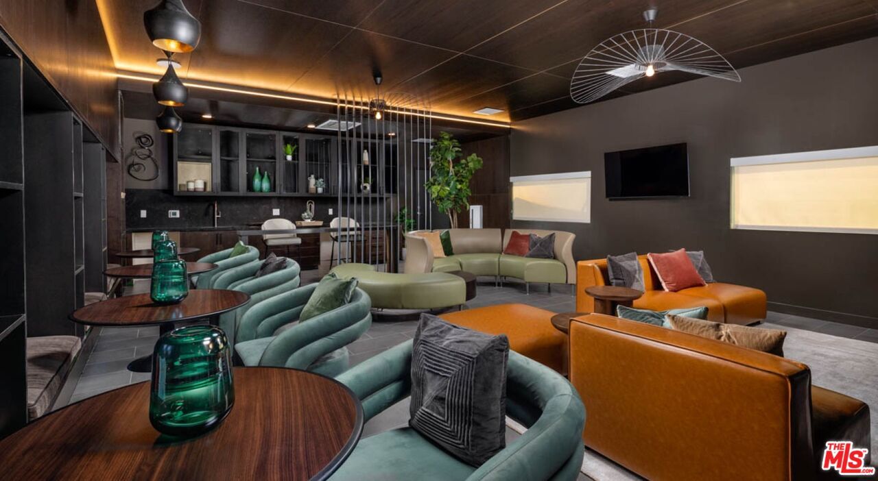 Interior, Living room, Pendant Lights